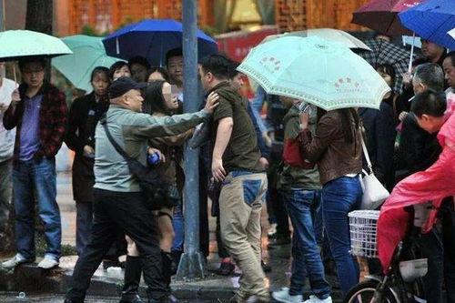 日照欠债吃瓜事件,一场网络围观下的债务风波